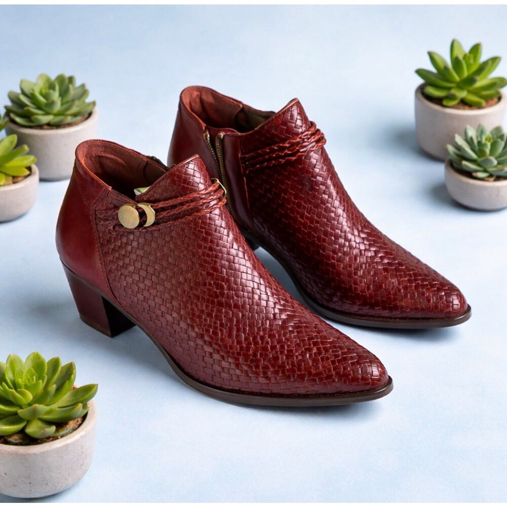 Lord & Taylor Womens Allyn 8M Leather Woven Saddle Brown Heeled Booties Boho NEW